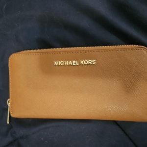 Michael Kors wallet